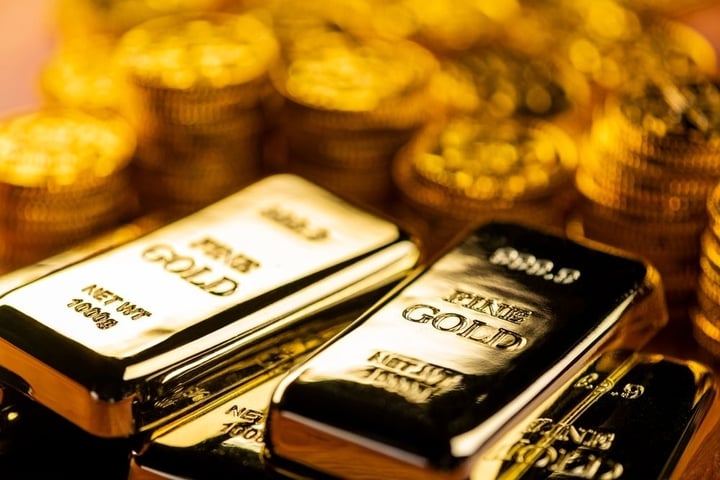 Is Gold Losing Its Hedge — When Safe Havens Fail, What’s Left?