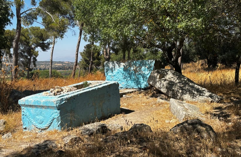 The tombs at Tel Qedesh, reputed by some to be those of Deborah and Barak of the Bible, have been painted blue by devotees.  (credit: SETH J. FRANTZMAN)