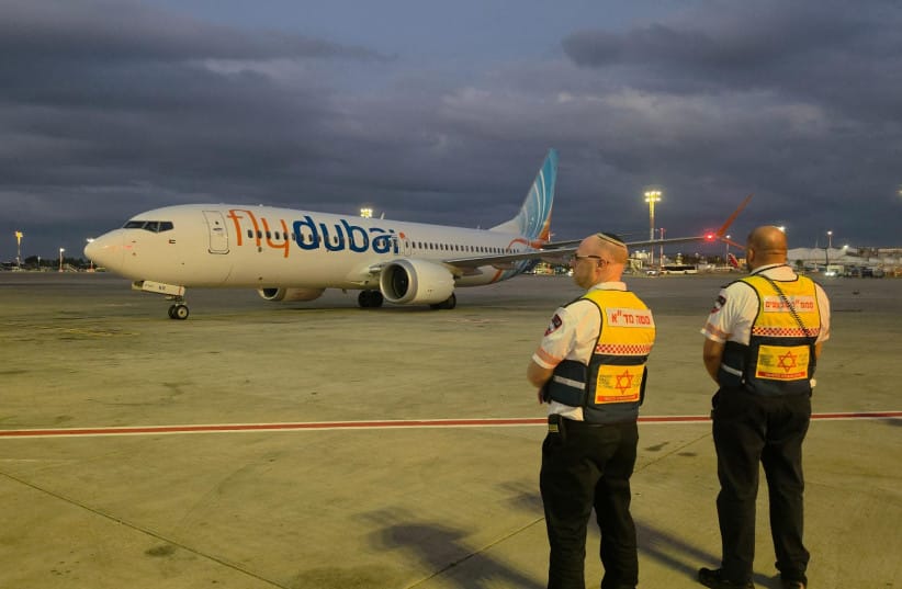 The flydubai rescue flight for hijacked flight FZ1073 lands in Israel on September 30, 2026. (credit: MDA)