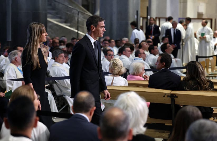 Spanish Prime Minister Pedro Sanchez and his wife Begona Gomez (L) arrive to attend a Holy Mass to be led by Pope Leo XIV in the Basilica of the Sagrada Familia and the inauguration of the Jesus Christ tower in Barcelona, on June 10, 2026. (credit: Josep LAGO / AFP via Getty Images) Spanish Prime Minister Pedro Sanchez and his wife Begona Gomez (L) arrive to attend a Holy Mass to be led by Pope Leo XIV in the Basilica of the Sagrada Familia and the inauguration of the Jesus Christ tower in Barcelona, on June 10, 2026. (credit: Josep LAGO / AFP via Getty Images)