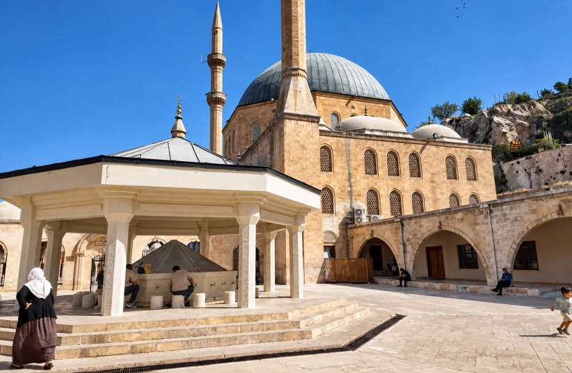 THE MOSQUE of Abraham, replacing the synagogue above the cave where he was born. (credit: Jacob Maor)