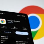 Chrome app displayed on smartphone Zulfugar Karimov Unsplash