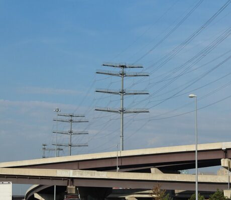 Dominion transmission lines in Alexandria, Virginia, October 2016. Archive photograph, not a current project site.