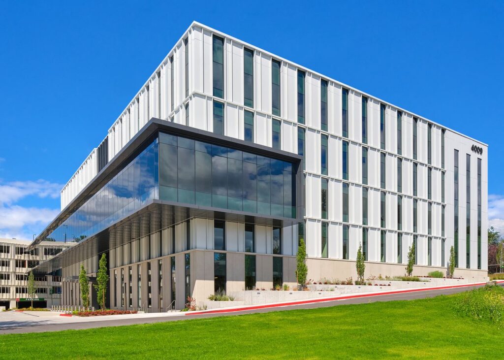 Healthcare Realty company photo of ValleyMed, cropped.