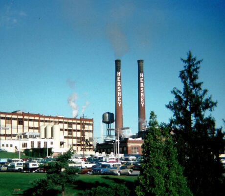 Archive photograph of the Hershey chocolate factory in Hershey, Pennsylvania, in August 1976; not an image of current factory operations or the 2026 earnings announcement.