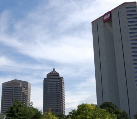 Archive Columbus skyline including the AEP Building. Electric cat/Wikimedia Commons, CC BY-SA 3.0 (cropped; image adaptation under the same license).