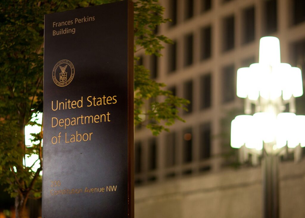 Archive photo: the Frances Perkins Building in Washington, home to the U.S. Department of Labor, May 4, 2010. Shawn T. Moore / U.S. Department of Labor, CC BY 2.0, cropped.