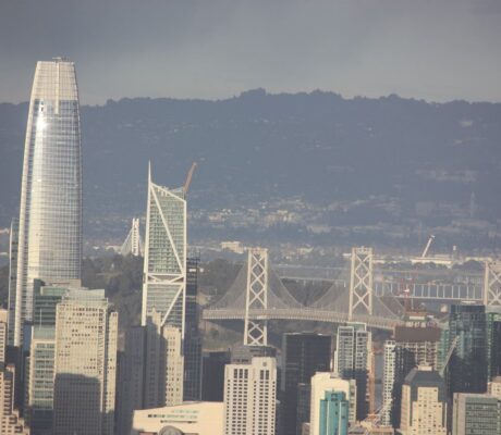 Archive: Salesforce Tower at left, San Francisco, February 2018. Yair92002 / CC BY-SA 4.0, cropped.