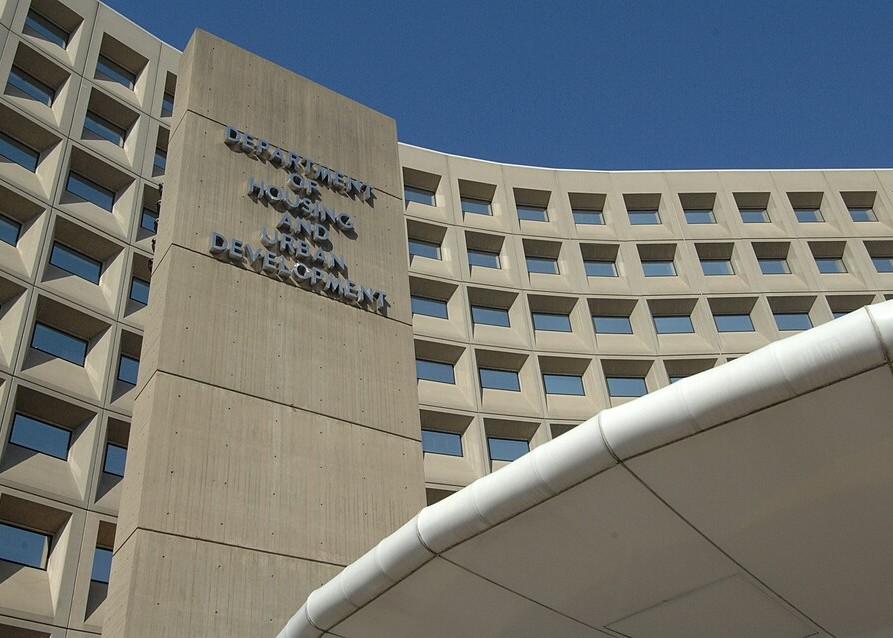 Robert C. Weaver Federal Building, Department of Housing and Urban Development, Washington, April 2009. Archive photo.